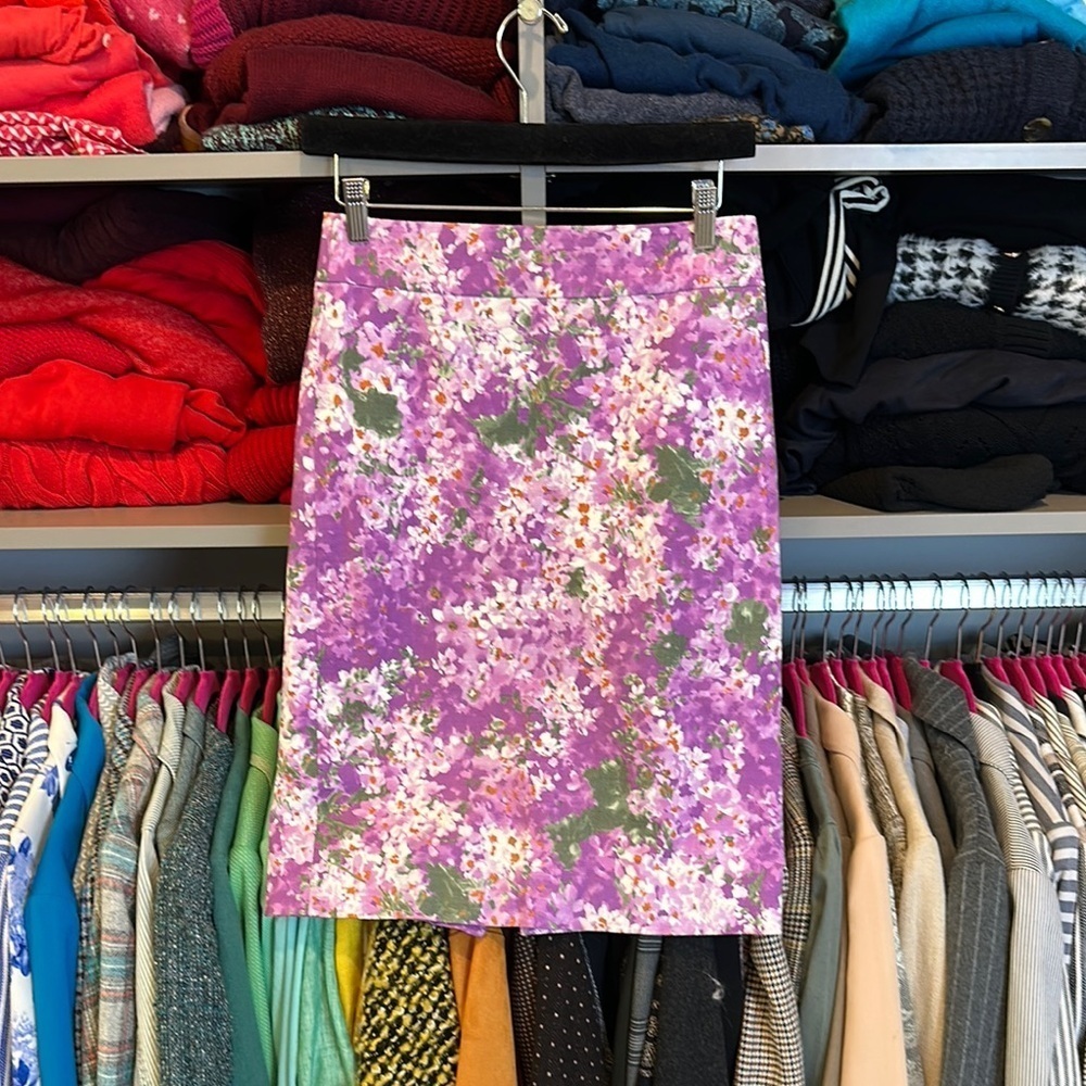 J Crew purple/white floral print lined back zipper and slit skirt size 0